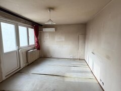 1 Decembrie, Piata Trapezului, 7 min. metrou